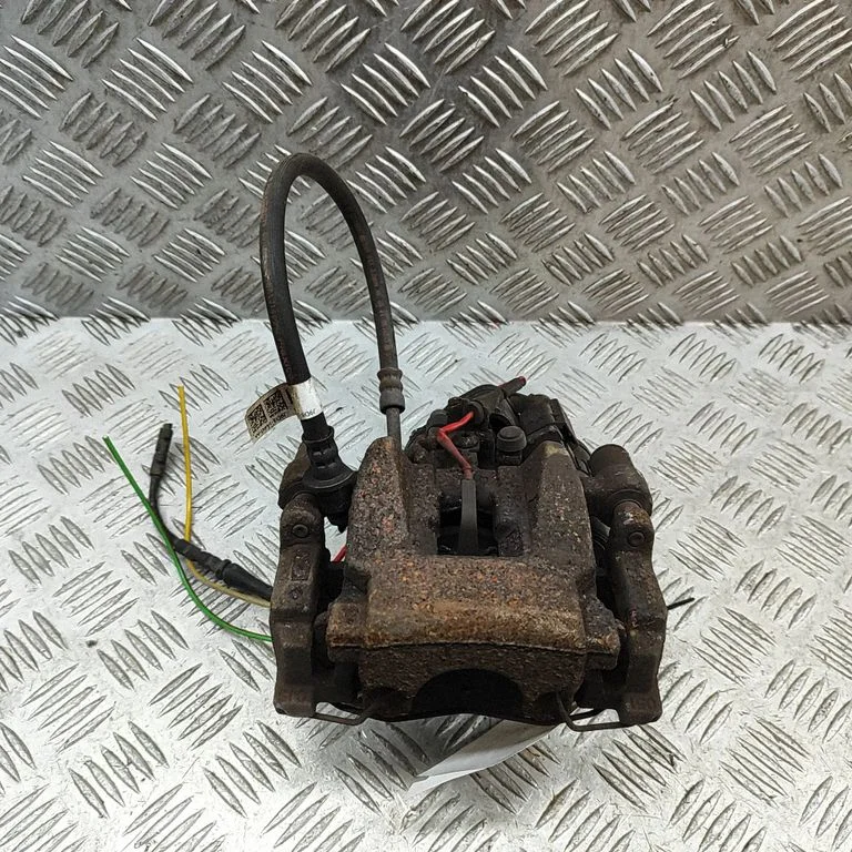 Rear brake caliper J9D32552AA