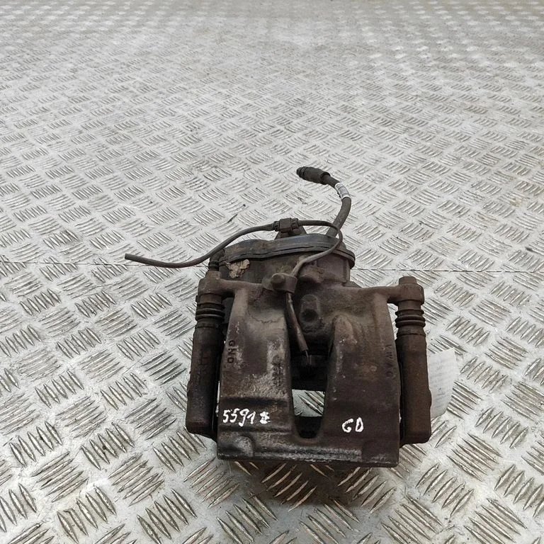 Aizmugurējais bremžu suports 4M0615404F