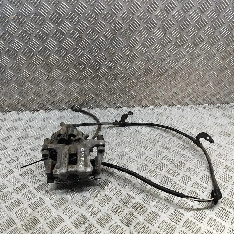 Aizmugurējais bremžu suports BGYM2671X