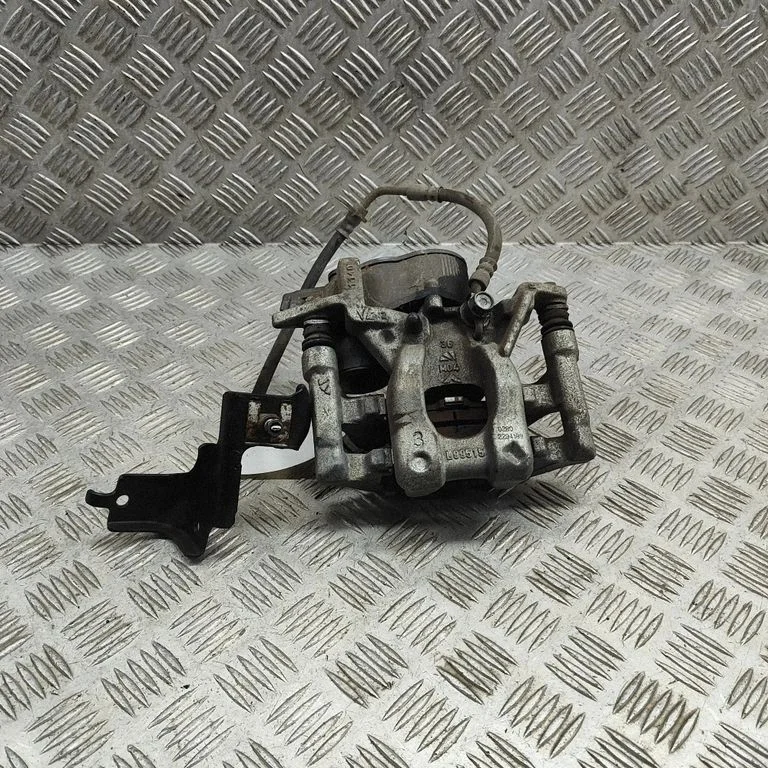 Rear brake caliper – Toyota Yaris Cross (2020-)