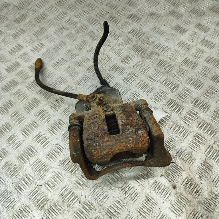 Rear brake caliper – Volkswagen Passat CC (2008-2016)