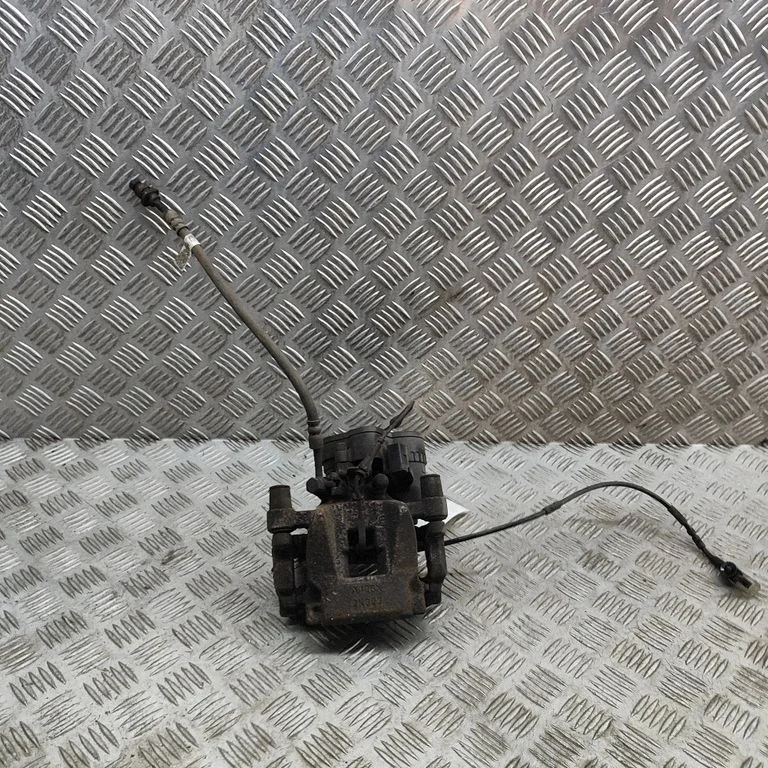 Rear brake caliper GX732K327BF