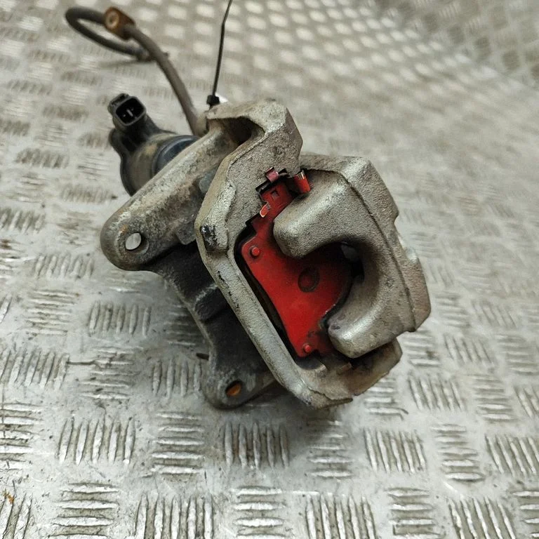 Tagumine pidurisadul 4785042090