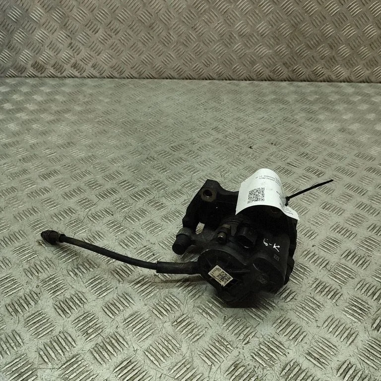 Aizmugurējais bremžu suports 5Q0615405GP