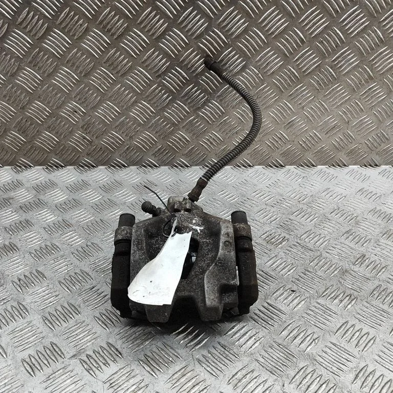 Tagumine pidurisadul A2044230381