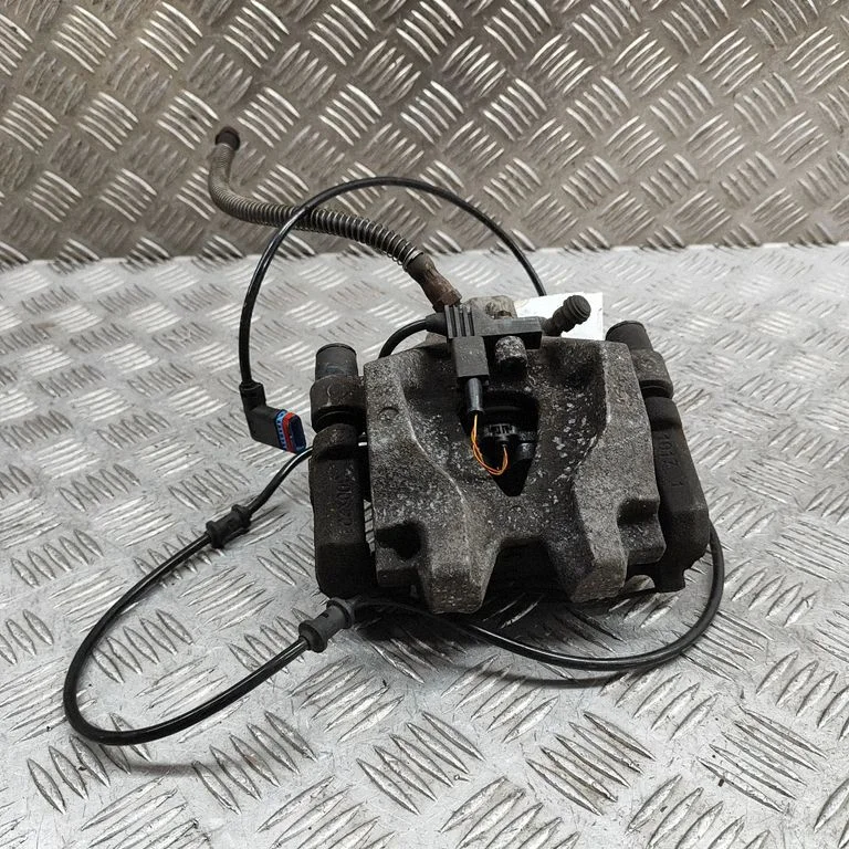 Tagumine pidurisadul A2044230481
