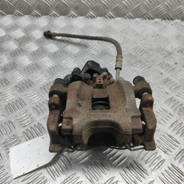 Aizmugurējais bremžu suports FK722K328BC