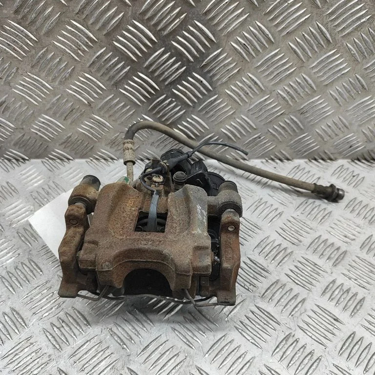 Aizmugurējais bremžu suports FK272K327BC