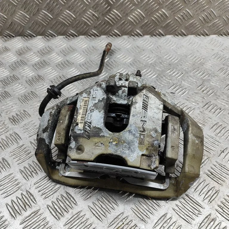 Aizmugurējais bremžu suports A1644232998