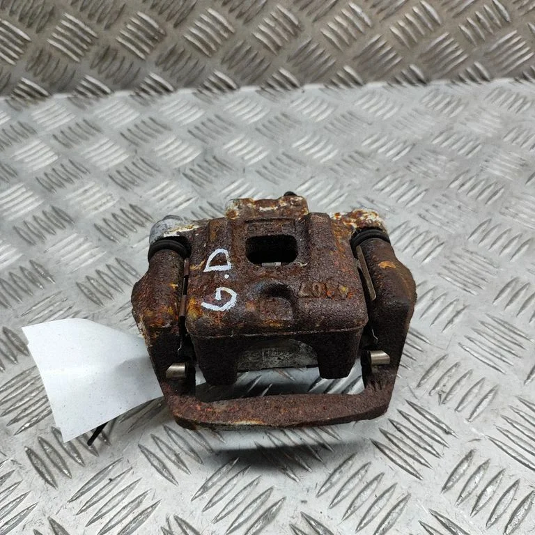Rear brake caliper 4773048021