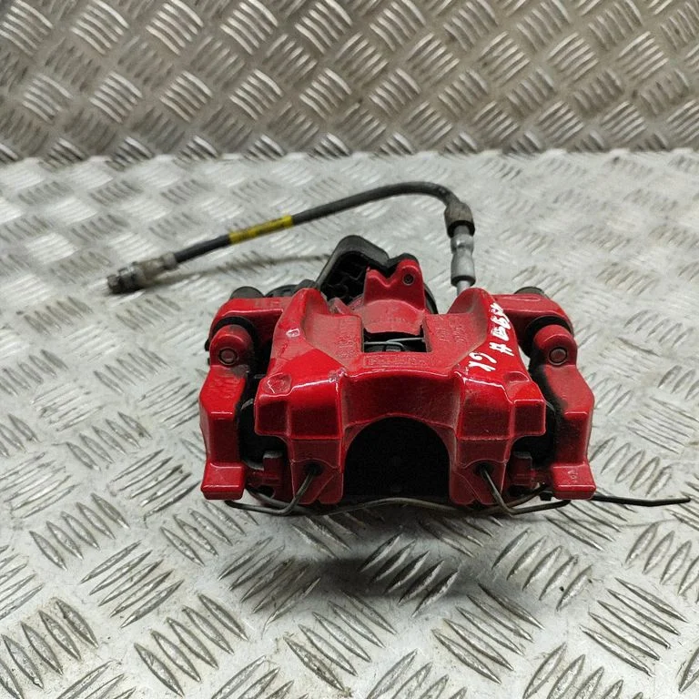 Aizmugurējais bremžu suports NX612D251BLB