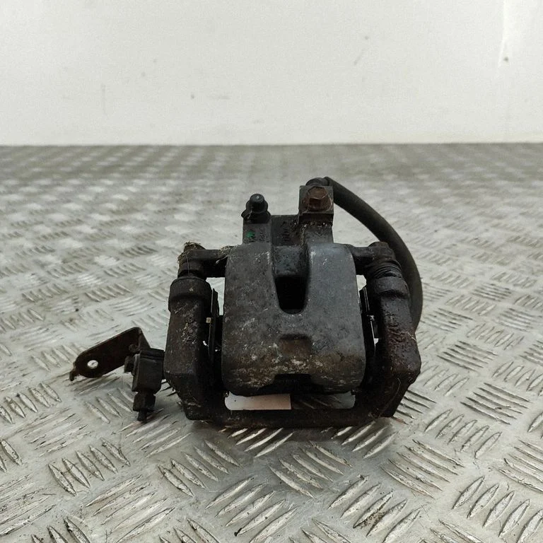 Aizmugurējais bremžu suports 5142562AA