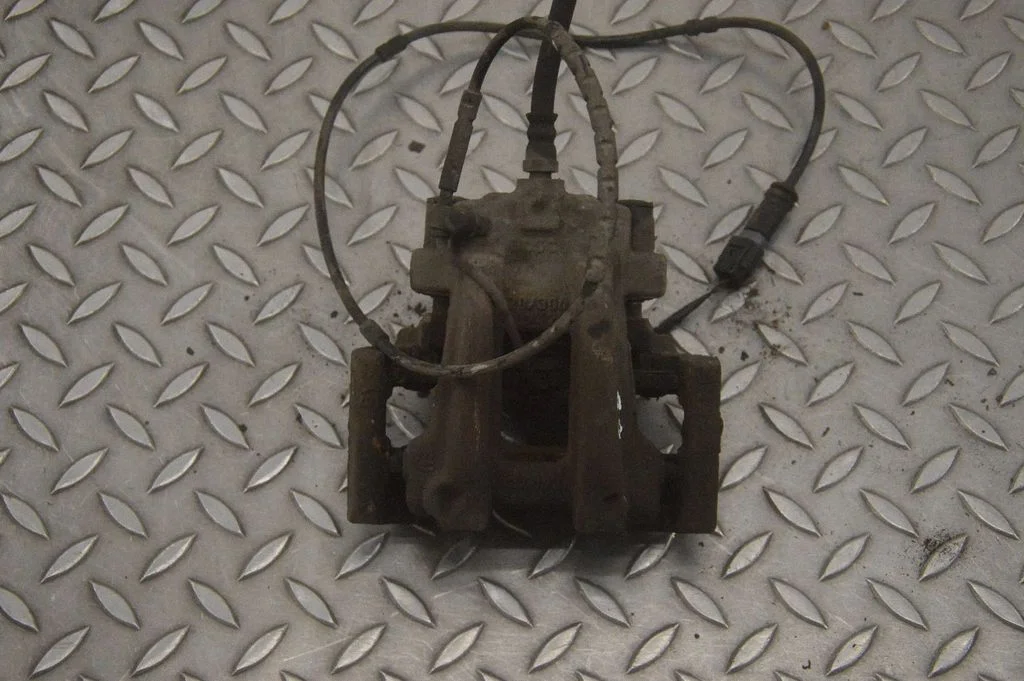 Tagumine pidurisadul – parem