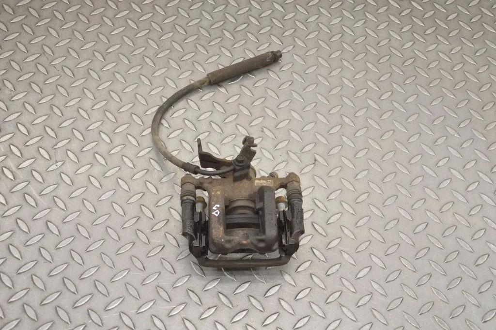 Tagumine pidurisadul 42359086