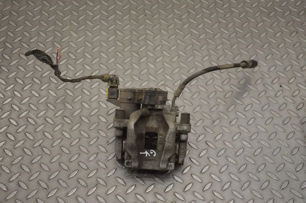 Rear brake caliper 32329110