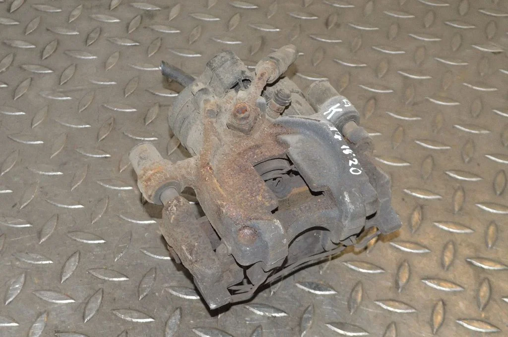 Aizmugurējais bremžu suports – Volkswagen e-Golf (2014-)
