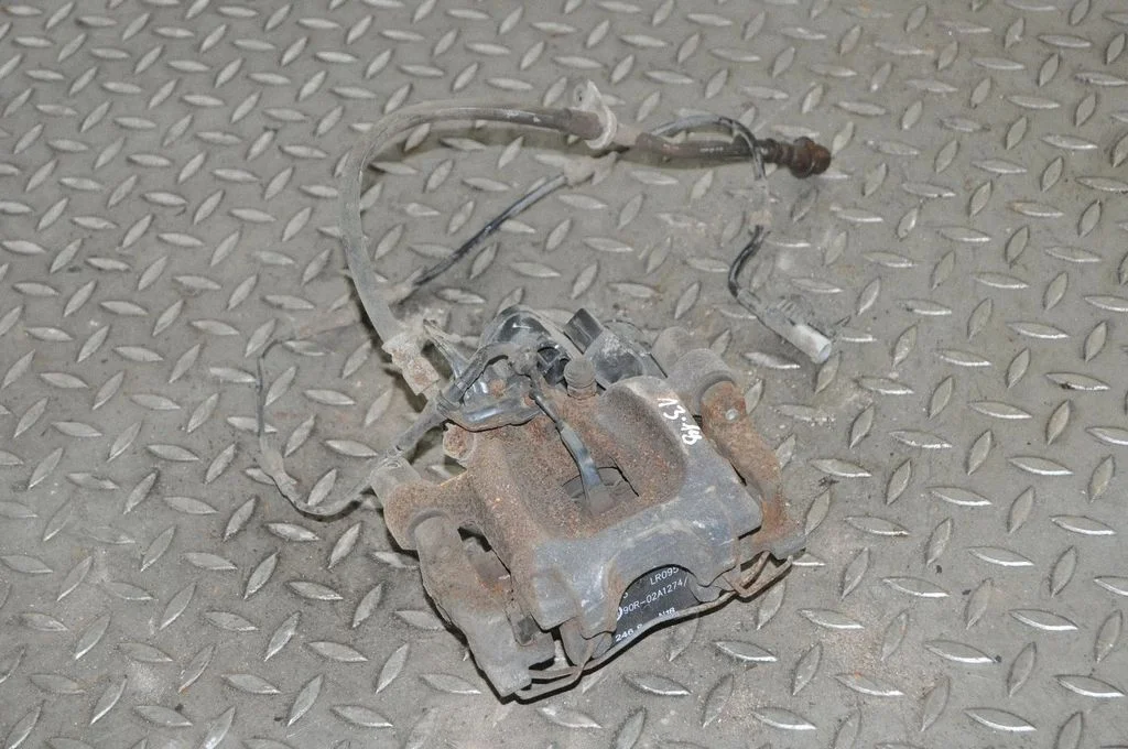 Aizmugurējais bremžu suports – Land Rover Discovery Sport (2014-)