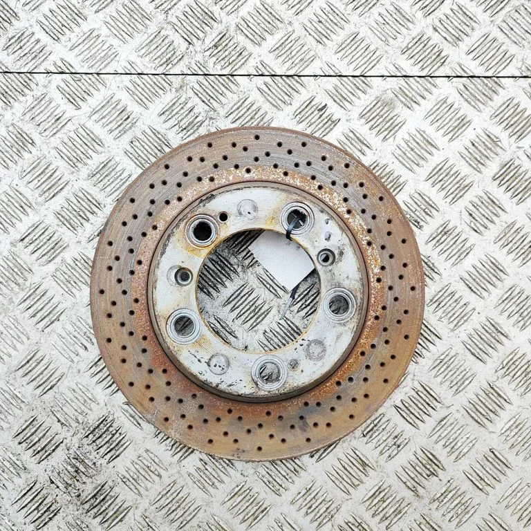 Aizmugurējais bremžu disks 99635240104