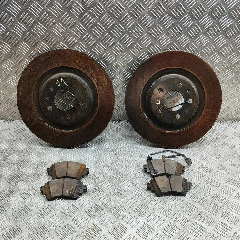Aizmugurējais bremžu disks 4H0615601C