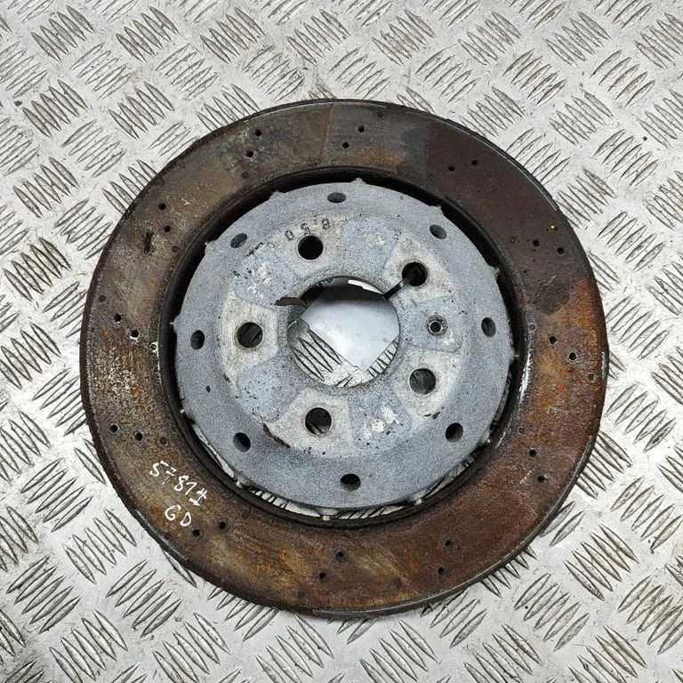 Aizmugurējais bremžu disks 8T0615601