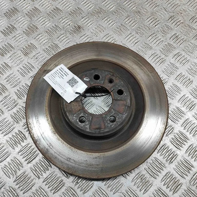 Aizmugurējais bremžu disks 8W0615601K