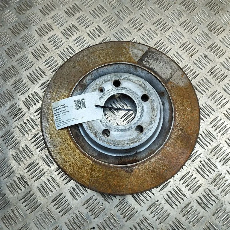 Aizmugurējais bremžu disks 8W0615601E