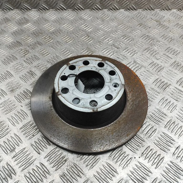 Rear brake disc 5Q0615601B