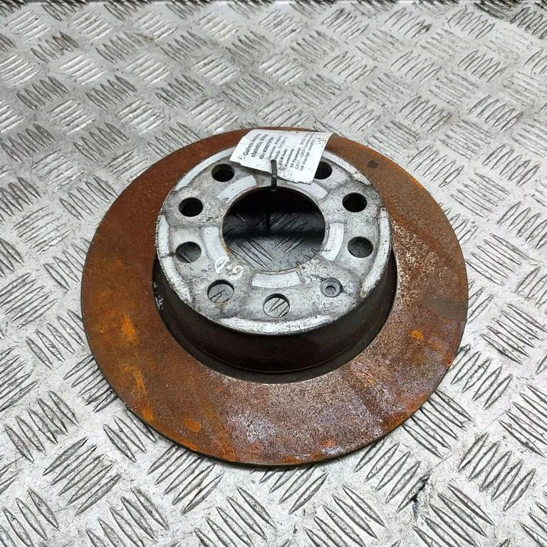 Aizmugurējais bremžu disks 5Q0615601B