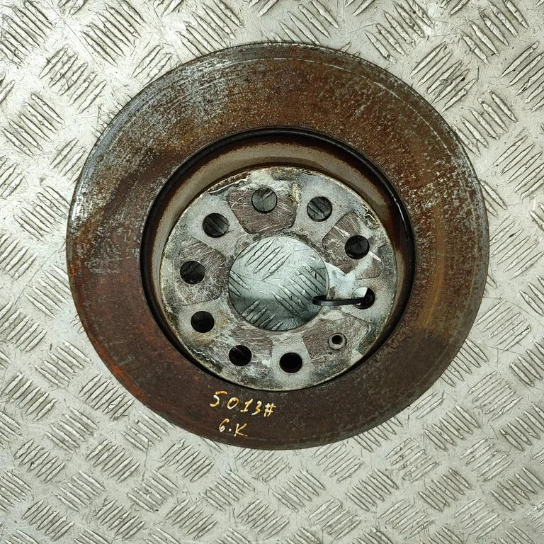 Aizmugurējais bremžu disks – Volkswagen Passat B7 USA (2012-2019)