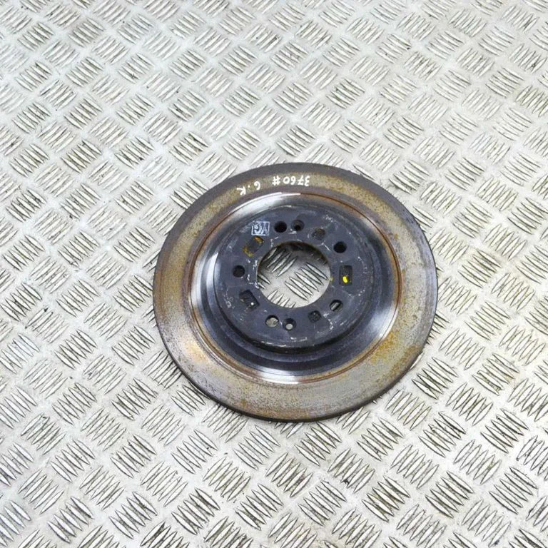 Aizmugurējais bremžu disks – kreisā