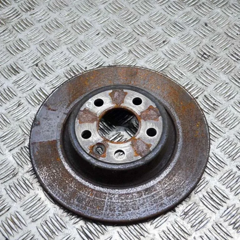 Rear brake disc – left