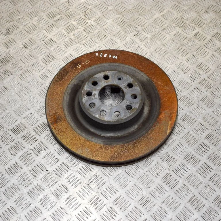 Rear brake disc – right