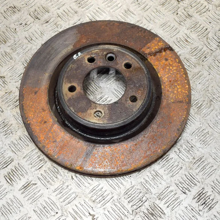 Rear brake disc – right