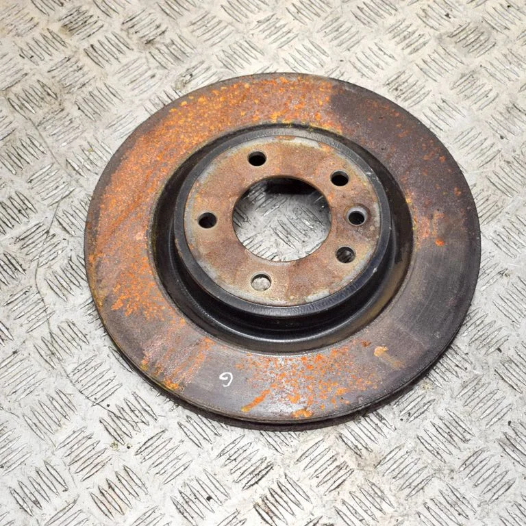 Rear brake disc – left