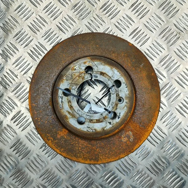 Tarcza hamulcowa tylna 6R0615601