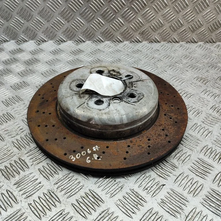 Aizmugurējais bremžu disks 6864678