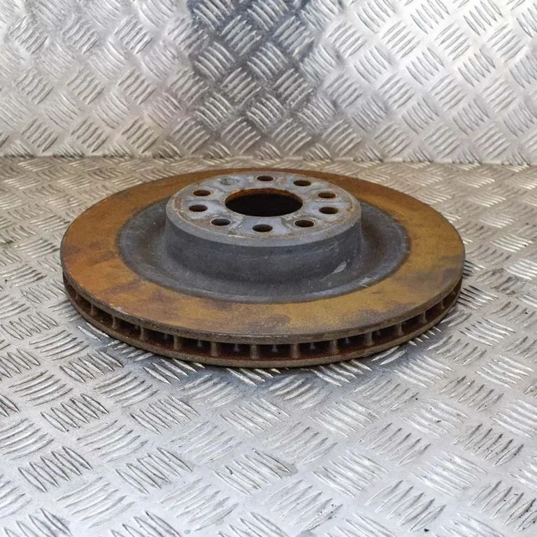 Rear brake disc – left