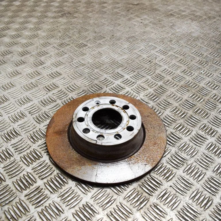 Rear brake disc – right