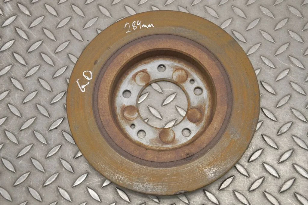 Aizmugurējais bremžu disks 284MM