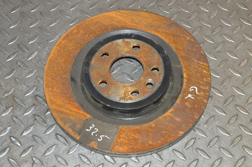 Rear brake disc – left