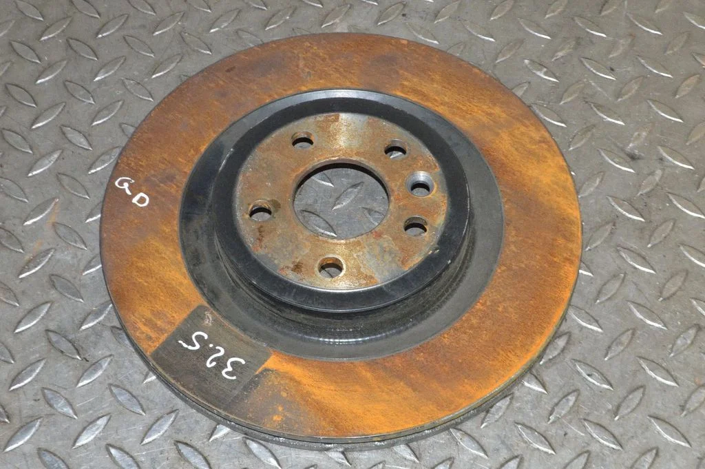 Rear brake disc – right