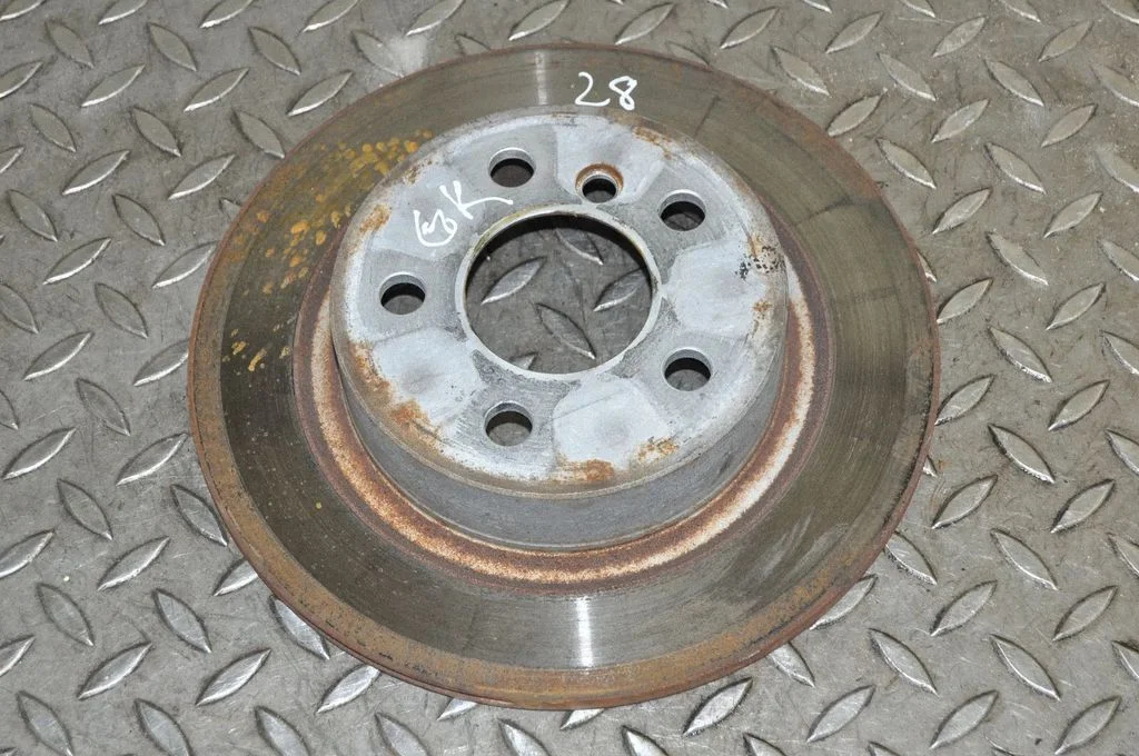 Tarcza hamulcowa tylna – Mini Cooper Hatch Hardtop (2007-), lewa