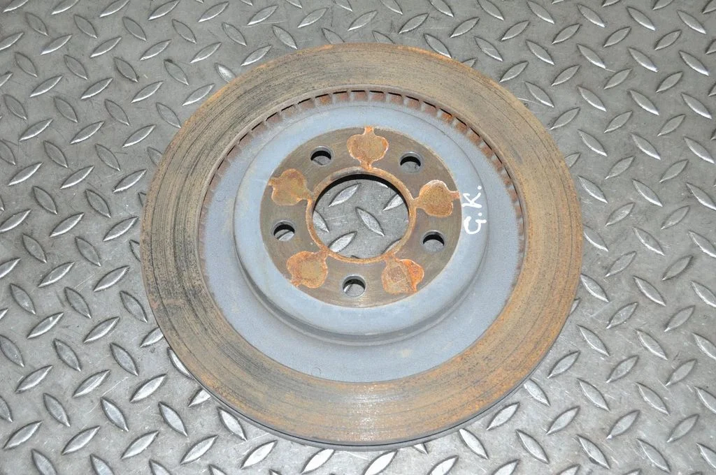 Tagumine piduriketas – Ford Mustang VI (2015-)