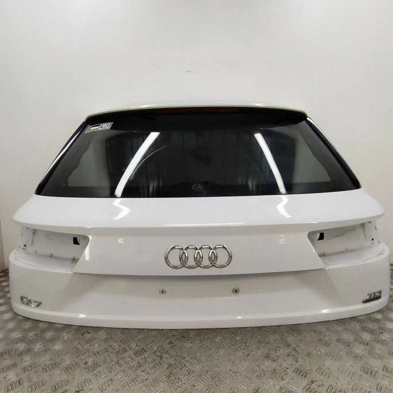 Aizmugurējais vāks (bagāžnieka) 4M0827025B