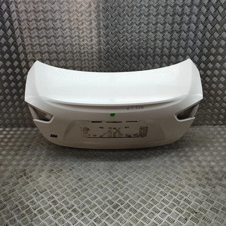 Aizmugurējais vāks (bagāžnieka) 673001730