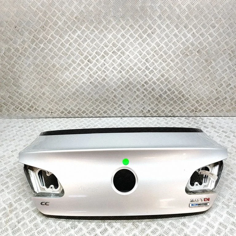 Aizmugurējais vāks (bagāžnieka) 3C8827025D