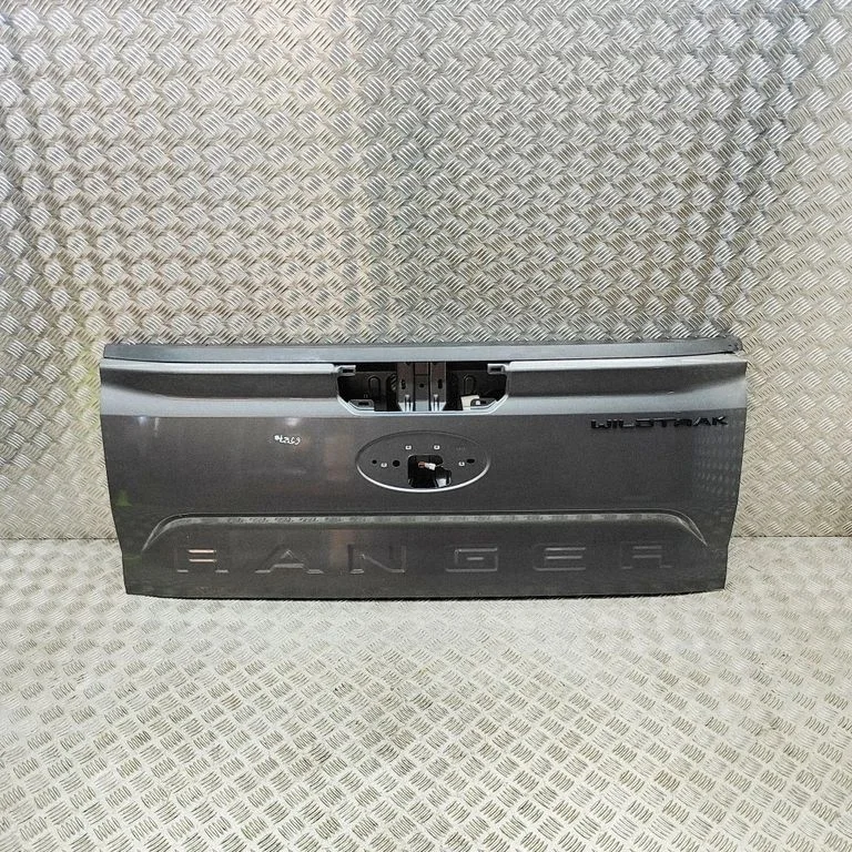 Aizmugurējais vāks (bagāžnieka) N1WBE40709CP