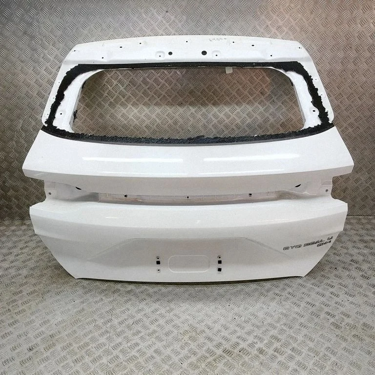 Tailgate/trunk/boot lid 1477914400