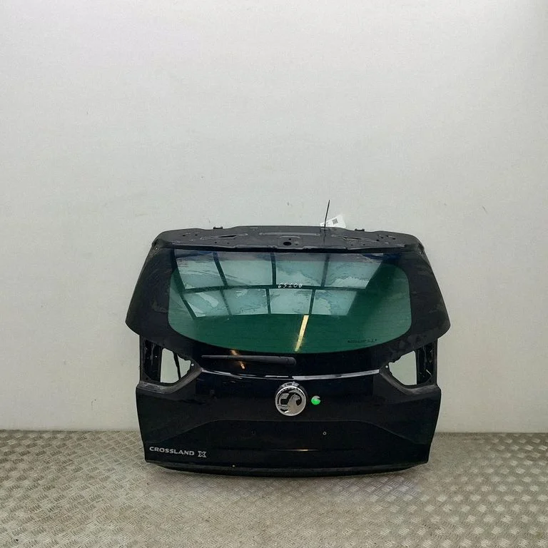 Aizmugurējais vāks (bagāžnieka) 39090002