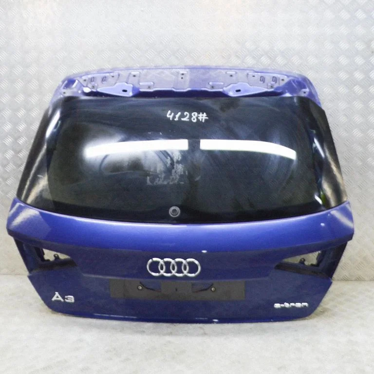 Tailgate/trunk/boot lid 8V4827025D